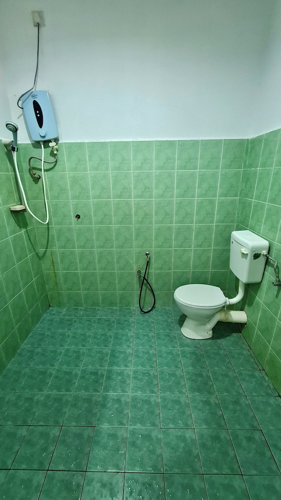 Standard AirCon Room photo 3