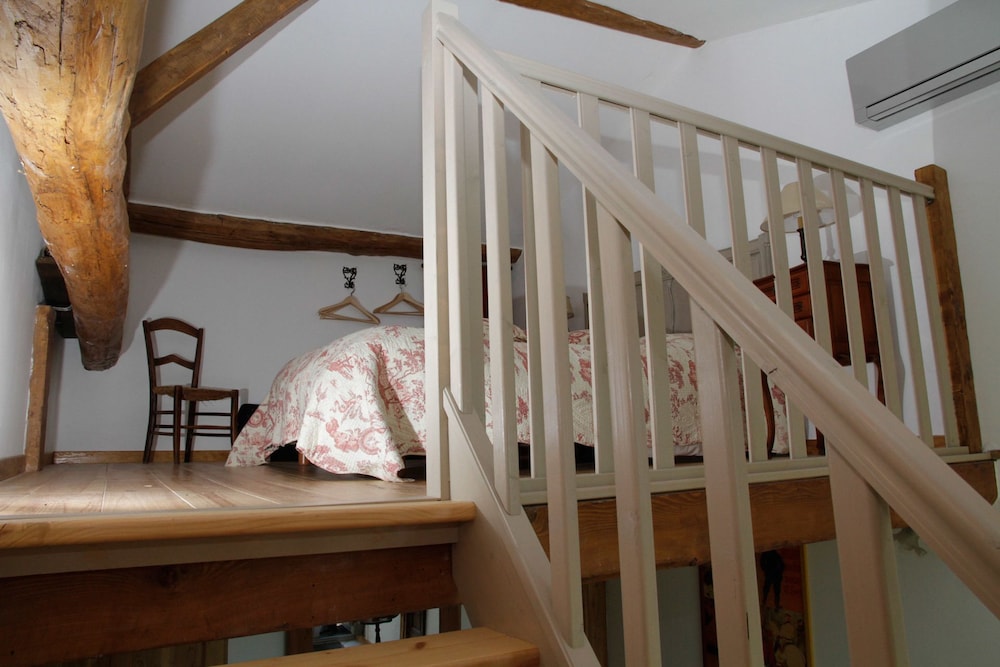 Quadruple Room (Albi) photo 1