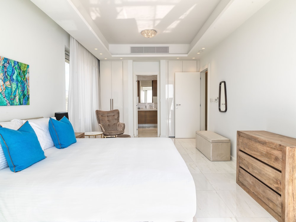 Luxury Apartment, 3 Bedrooms (9F) - Photo 35