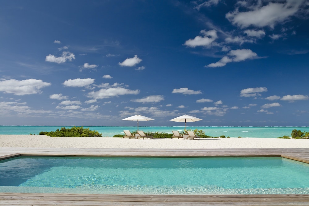 House, 2 Bedrooms (Beach House) - Photo 1