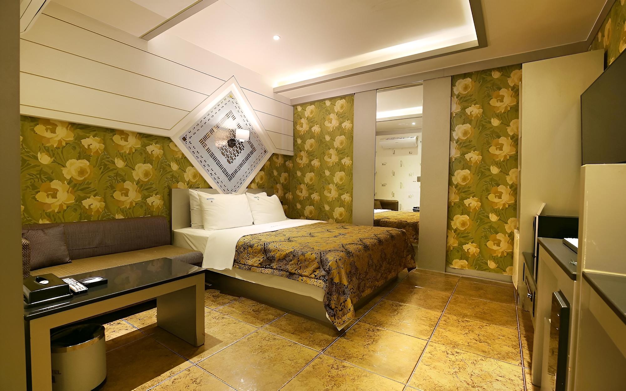 Room (Standard Room) photo 3