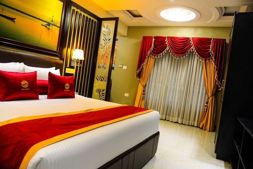 Deluxe Suite