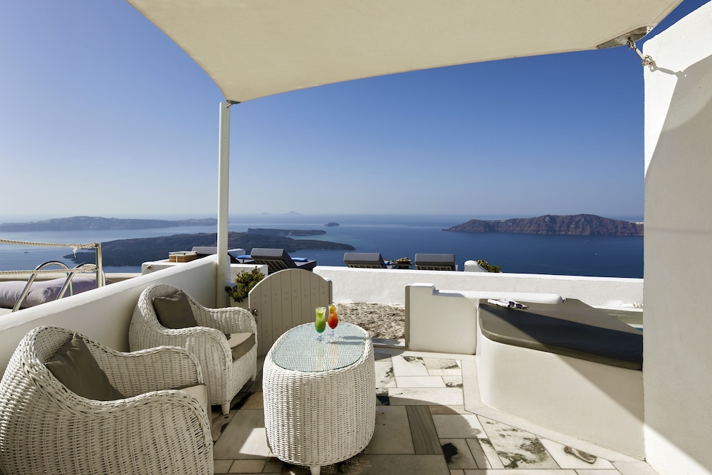 Suite, Private Pool (Master,  Caldera View) - Photo 6