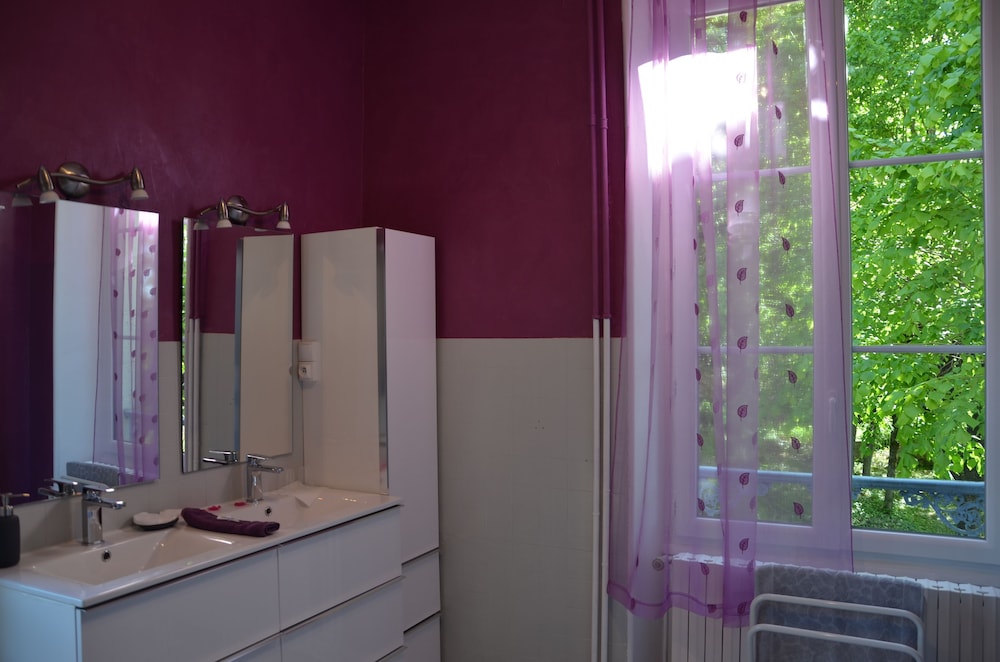 Family Room (Rose) photo 3