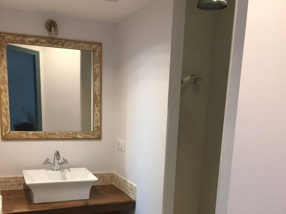 Double Room, Ensuite (CHAMBRE 1) photo 3