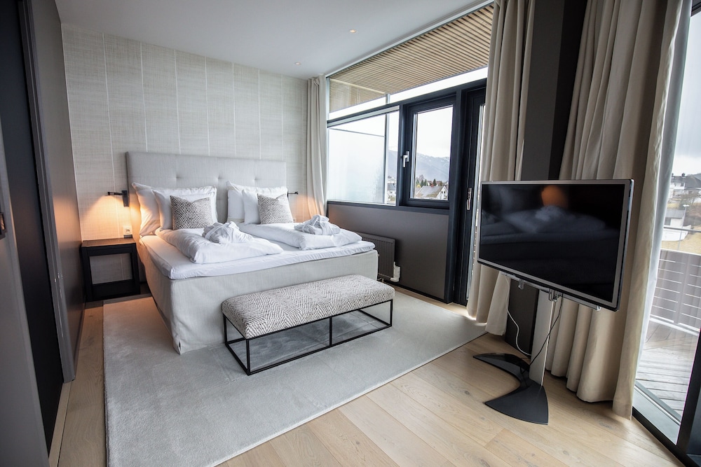 Suite, 1 Double Bed, Non Smoking - Photo 42