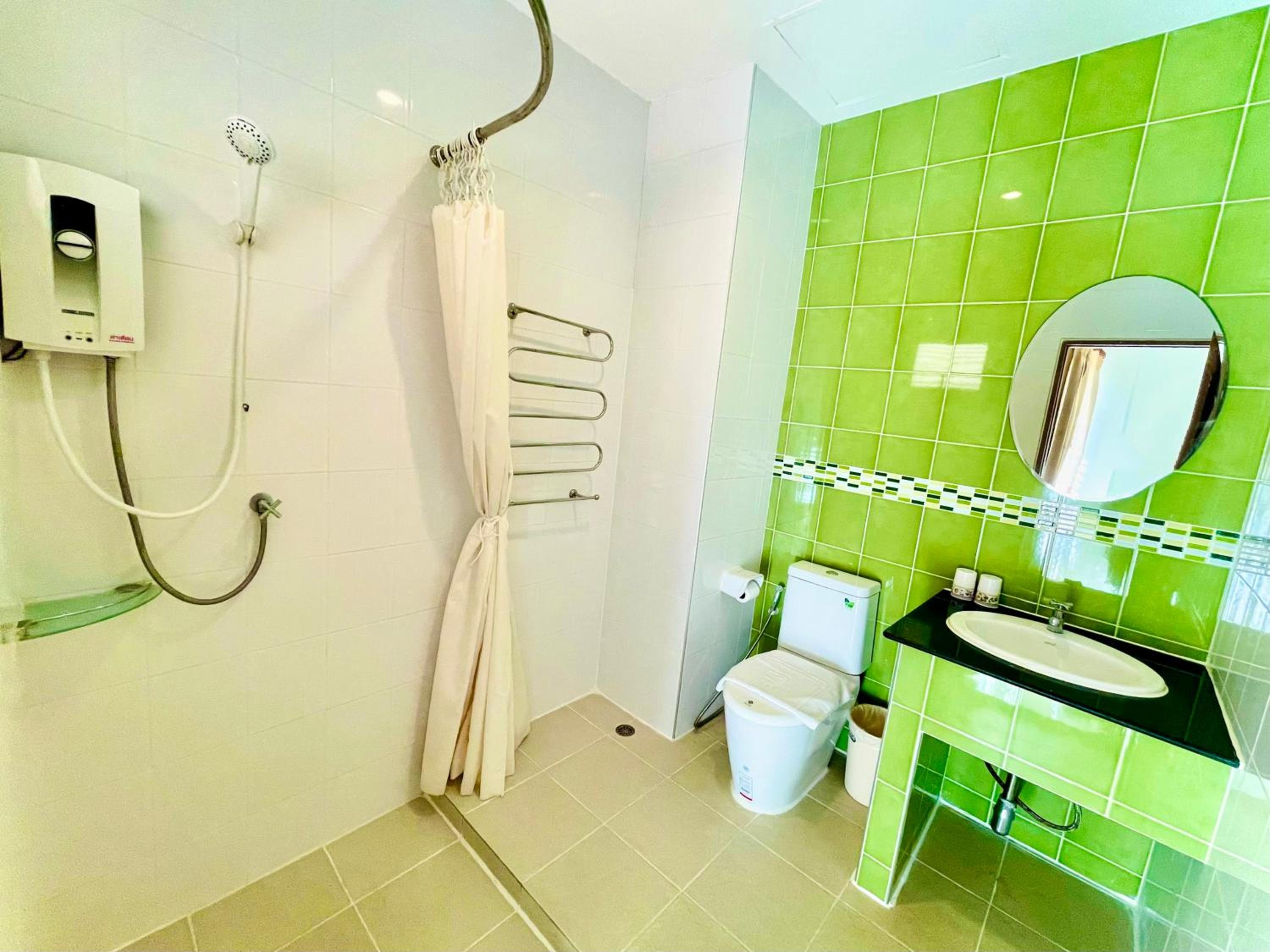 Superior Double or Twin Room - Photo 10