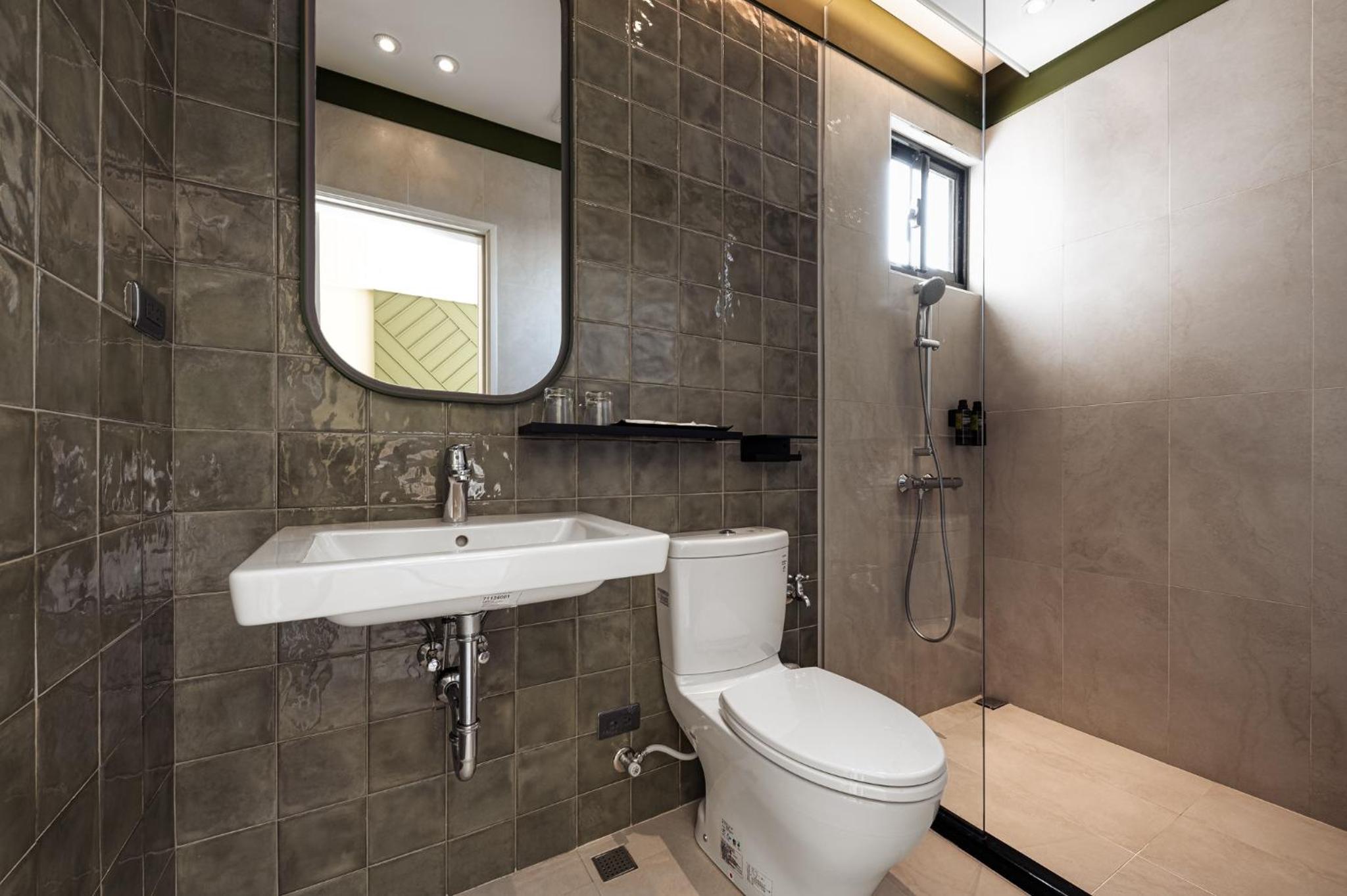 Standard Twin Room - Photo 2