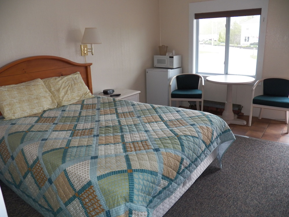 Room, 1 Queen Bed photo 1