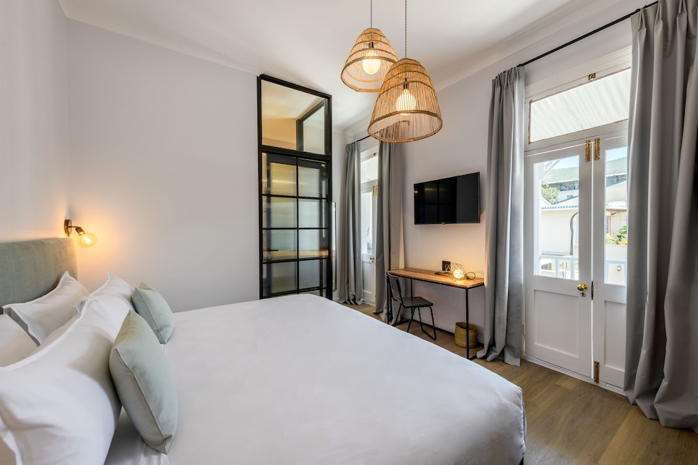 Exclusive Double or Twin Room, Balcony, Hill View
