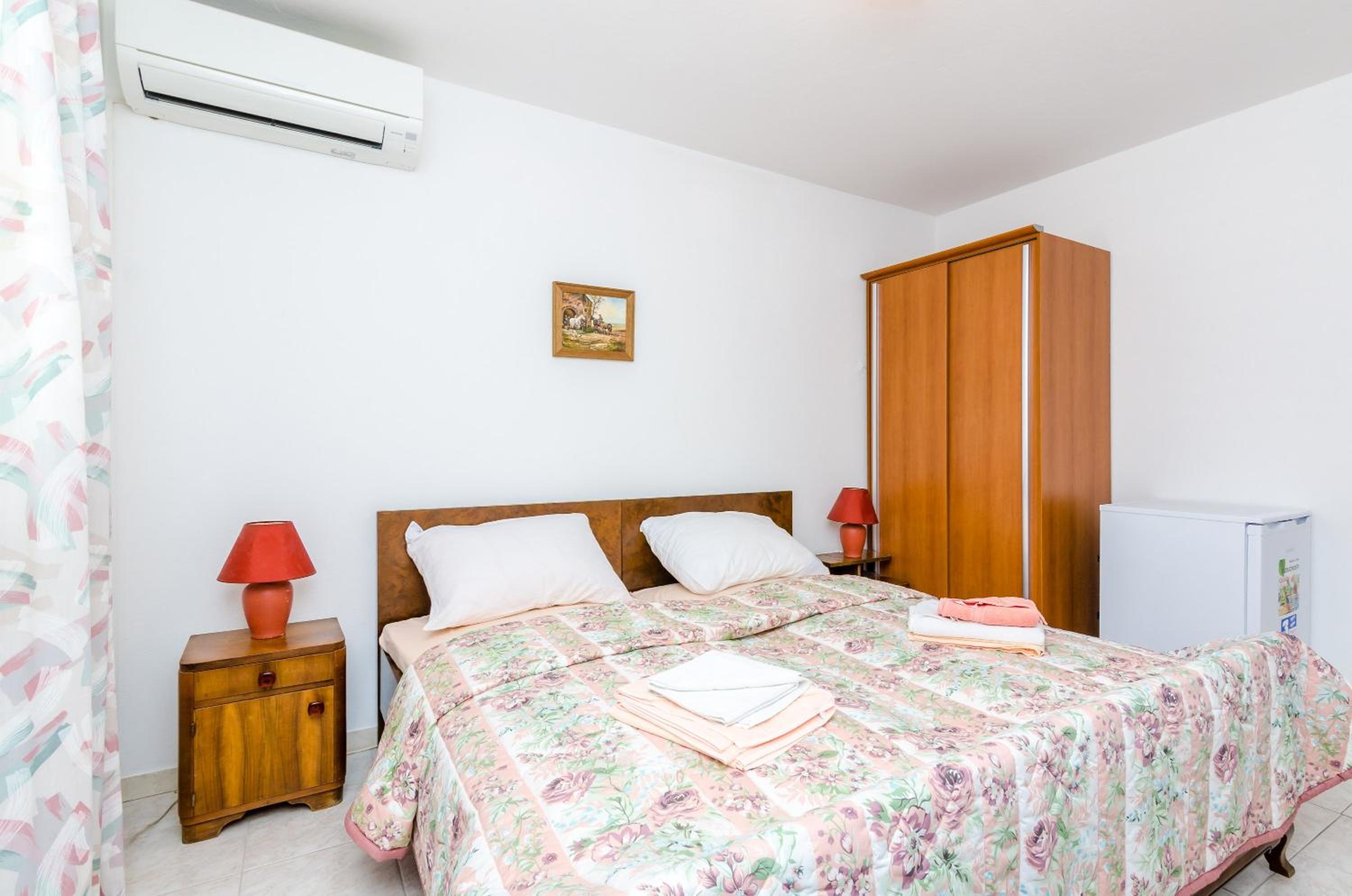 Comfort Double Room with Patio and Garden View