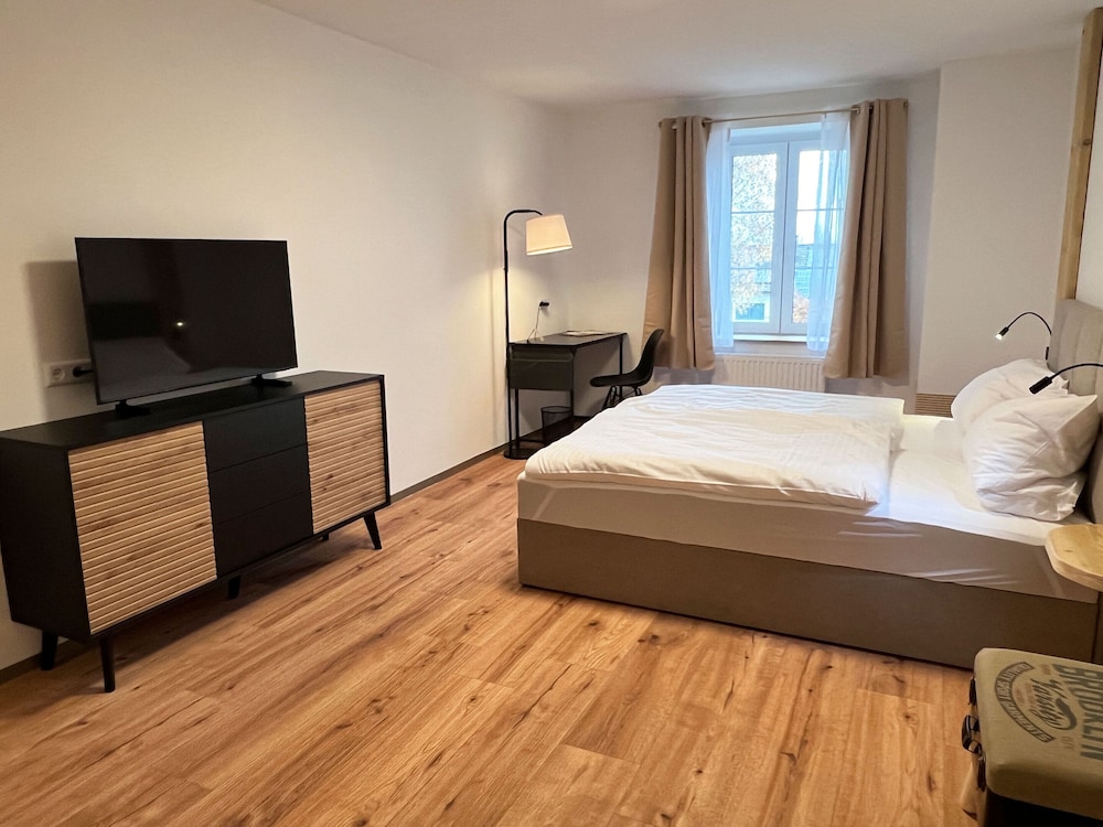 Premium Suite, Private Bathroom (Doppelzimmer Komfort Plus)