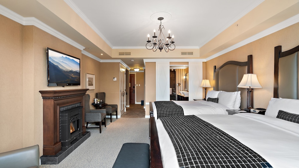 Guest Room, Partial Ocean View, Double Queen - Photo 4