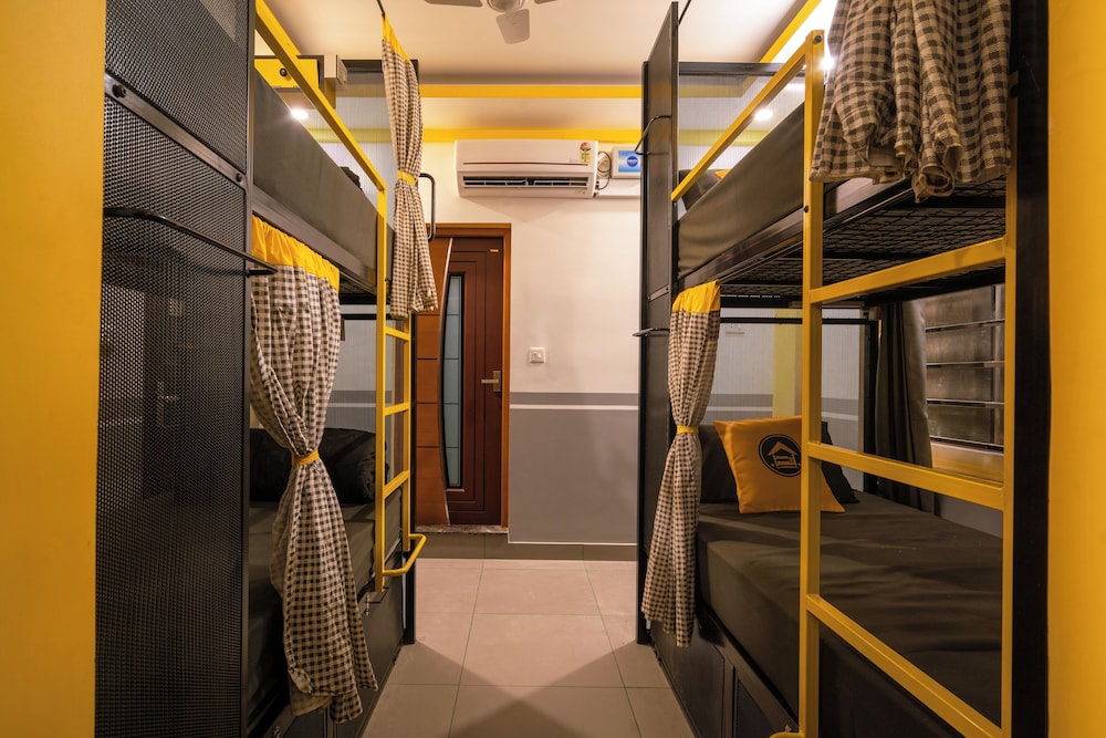 Bed in 8 Bed Mixed Dormitory photo 3