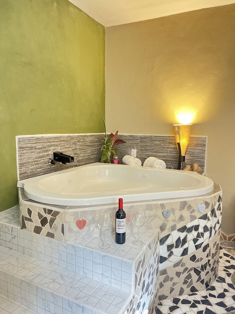 Honeymoon Room, 2 Double Beds, Garden View