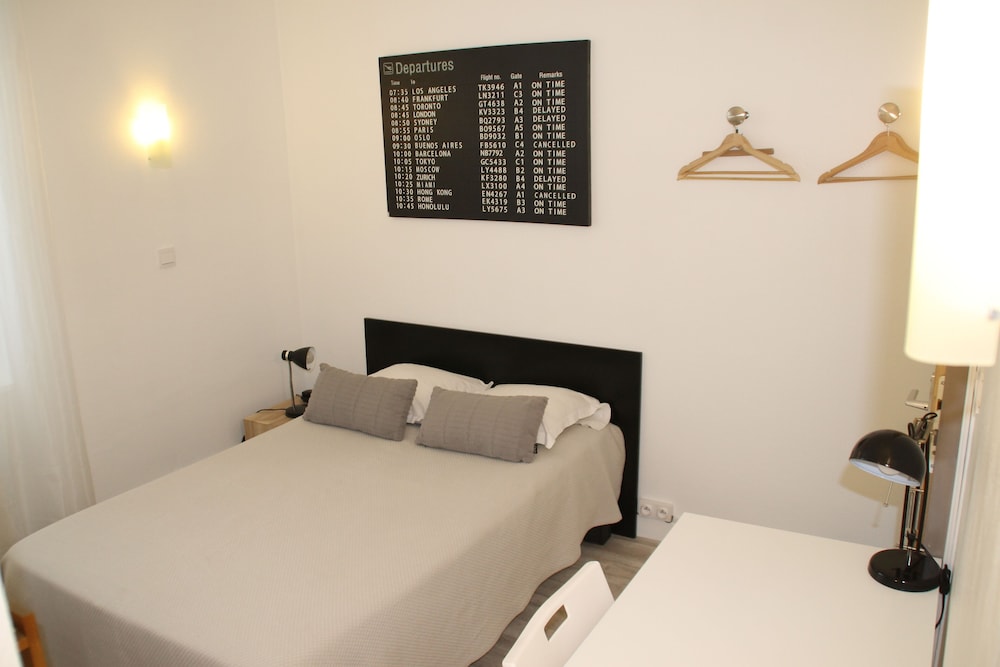 Single Room photo 3