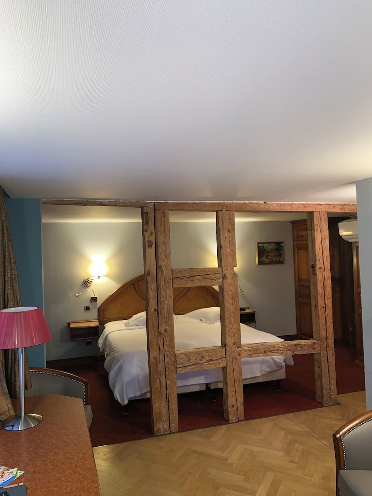 Superior Double Room, Bathtub photo 1