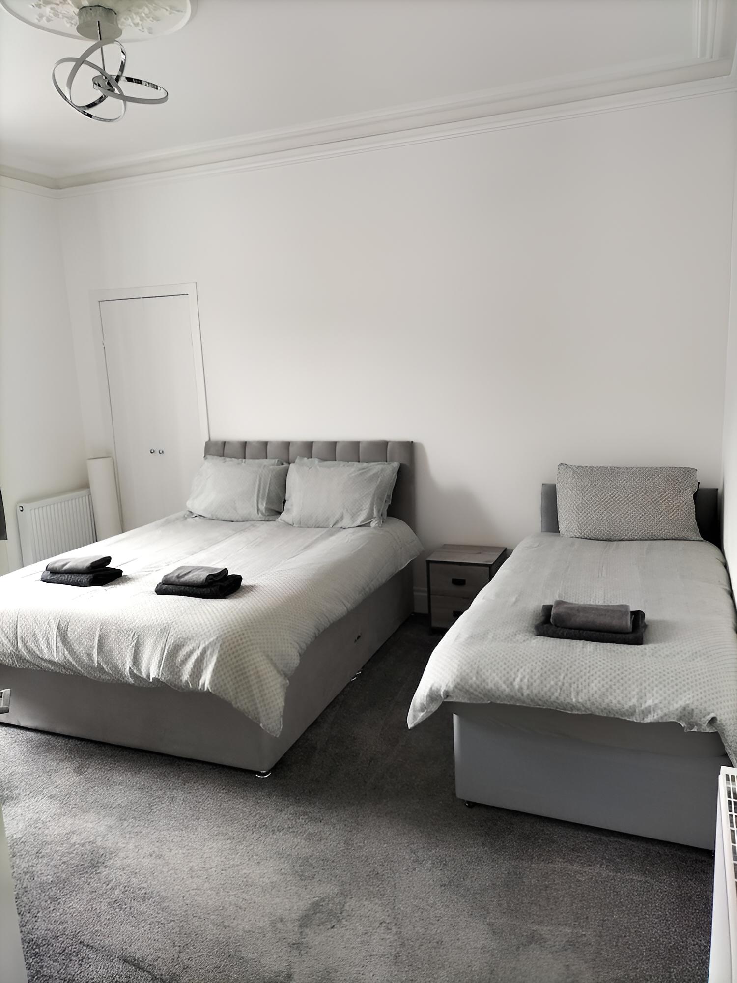 Basic Apartment photo 2