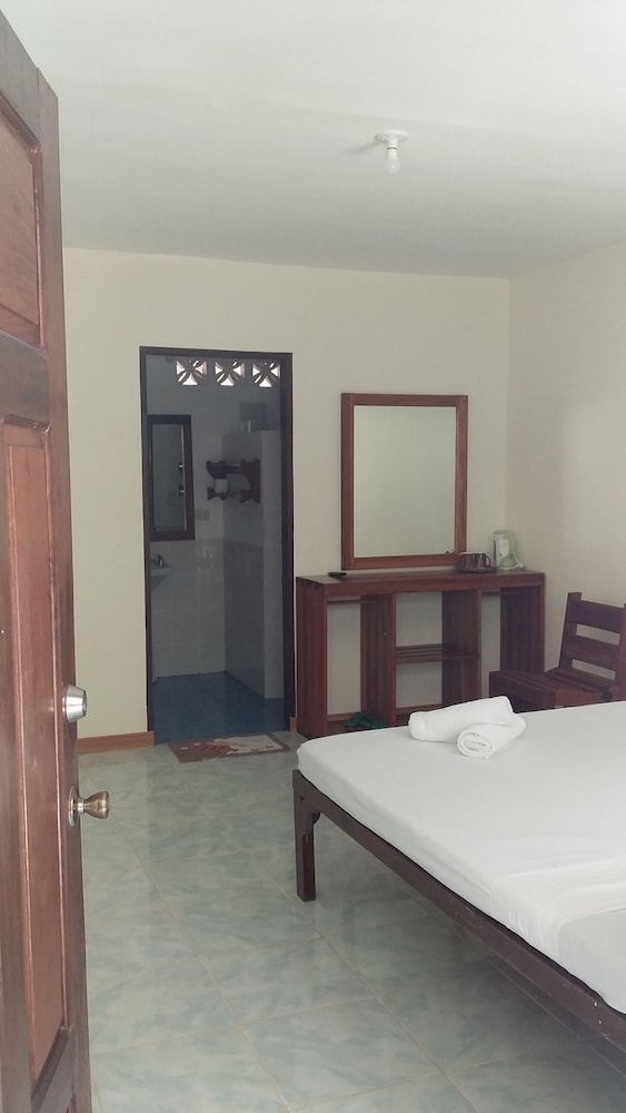 Waterfront Premier Room