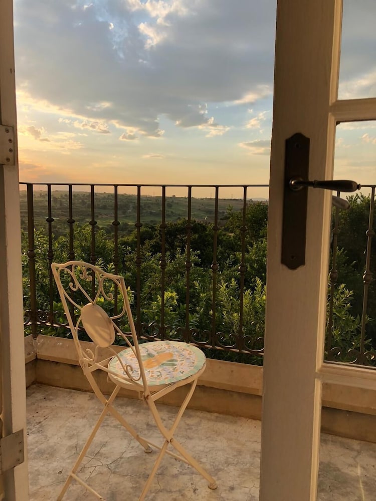 Deluxe Studio Suite, Balcony, Golf View photo 2