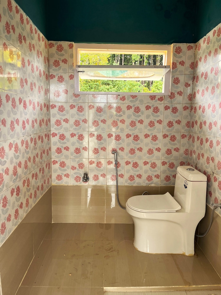 Deluxe Shared Dormitory, Mixed Dorm, Non Smoking, Valley View photo 3