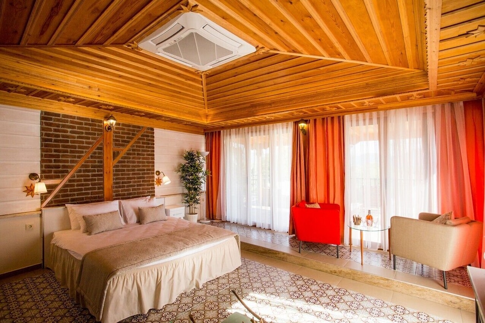 Honeymoon Double Room photo 1