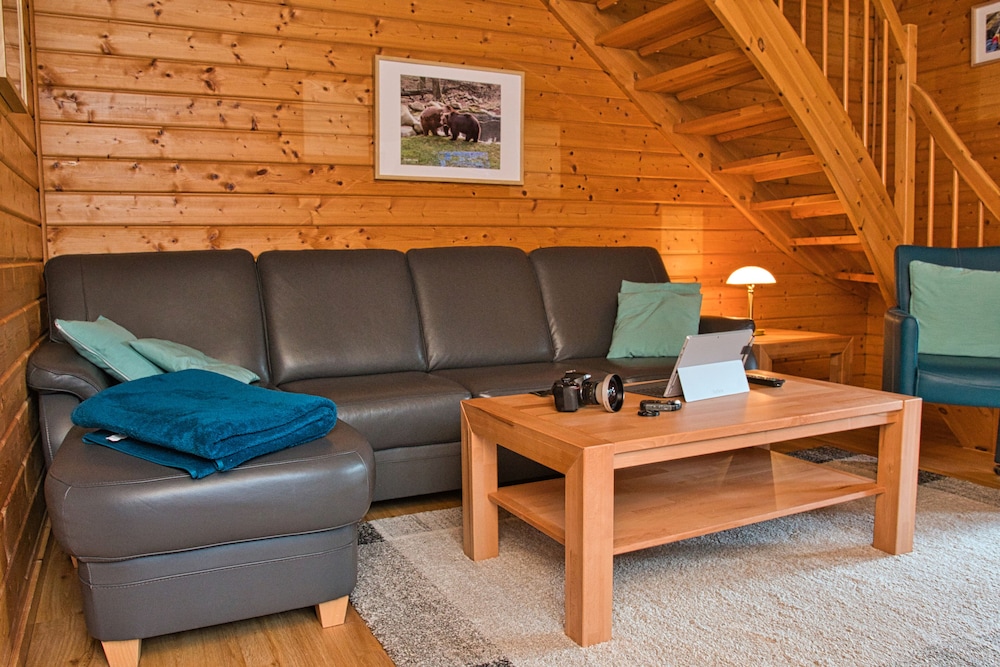 House, 2 Bedrooms, Patio