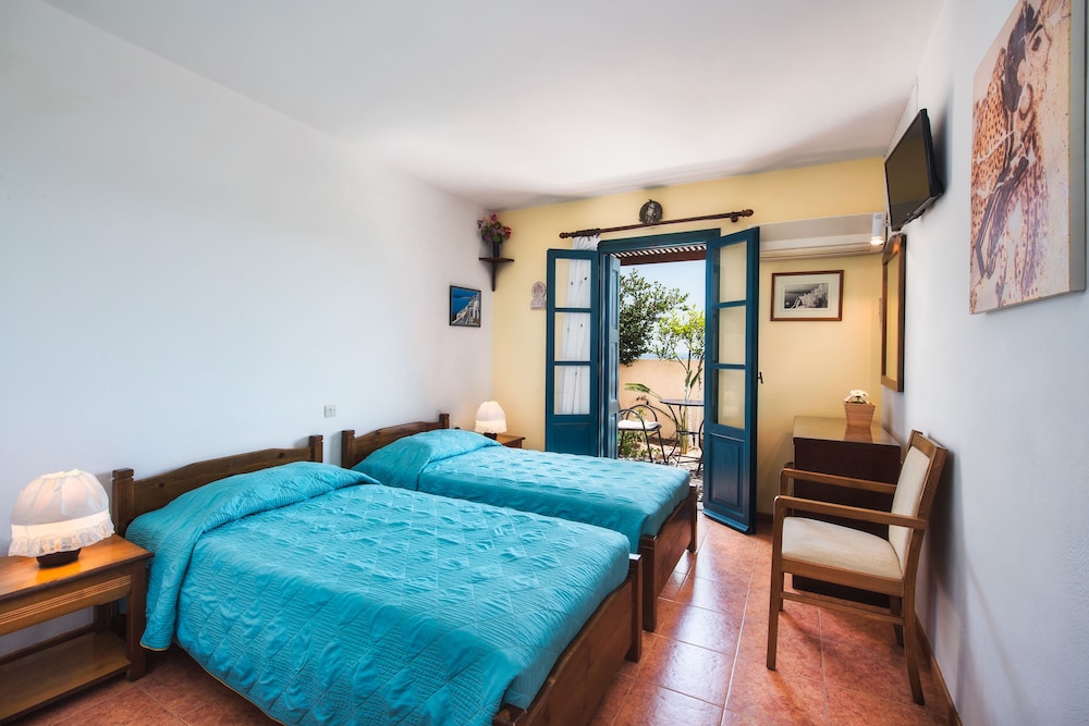 Standard Room - Photo 7