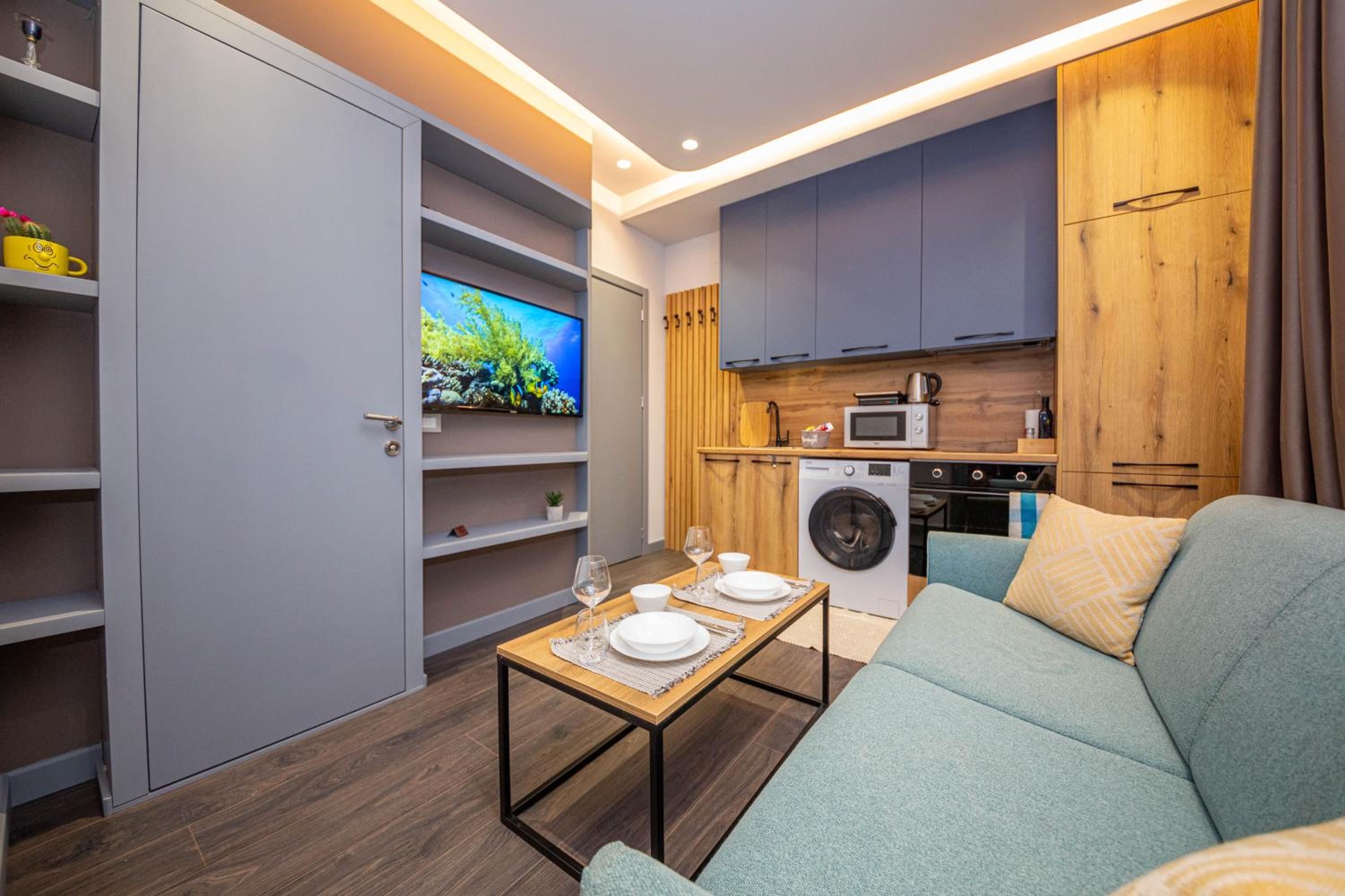 One-Bedroom Apartment with French Balcony