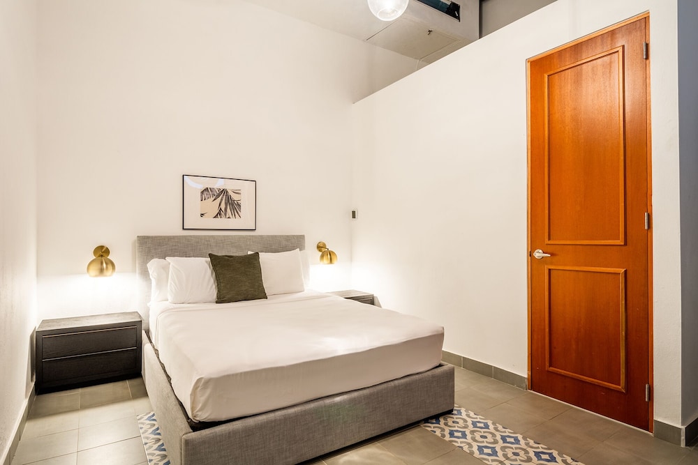 Studio, 1 Queen Bed, Non Smoking photo 1