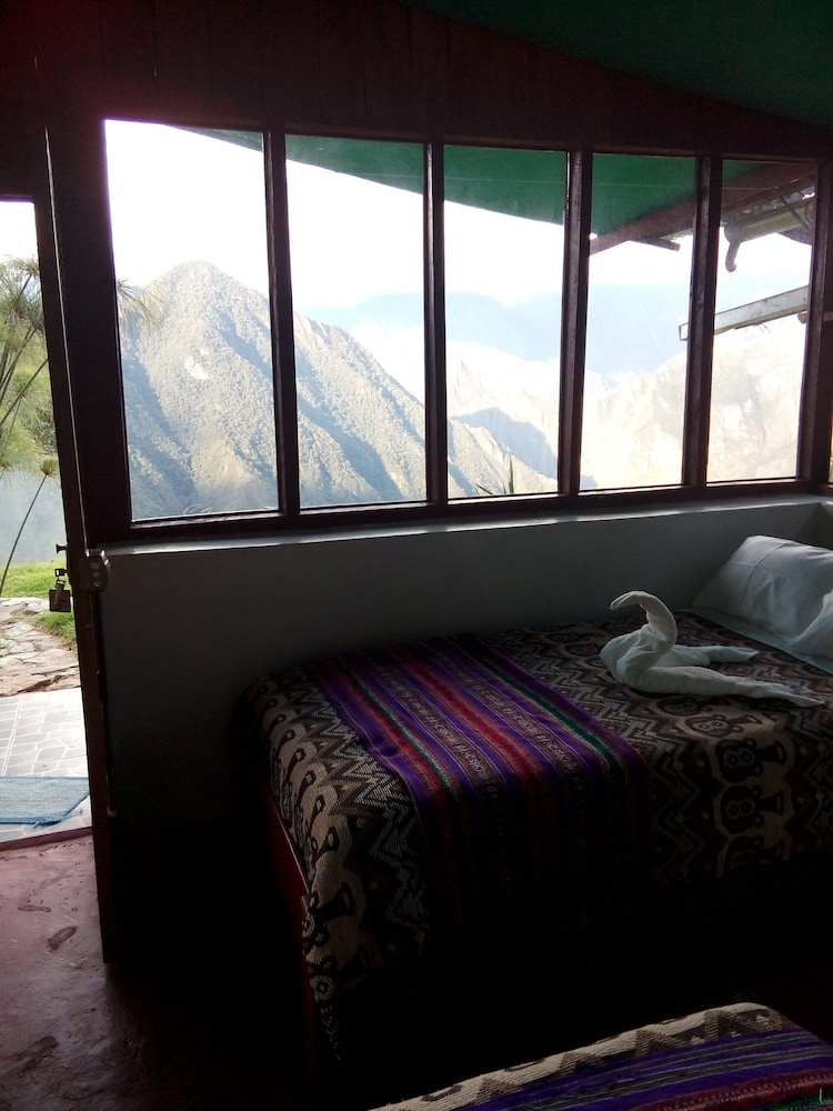 Basic Cabin, 2 Twin Beds, Private Bathroom, Resort View photo 3