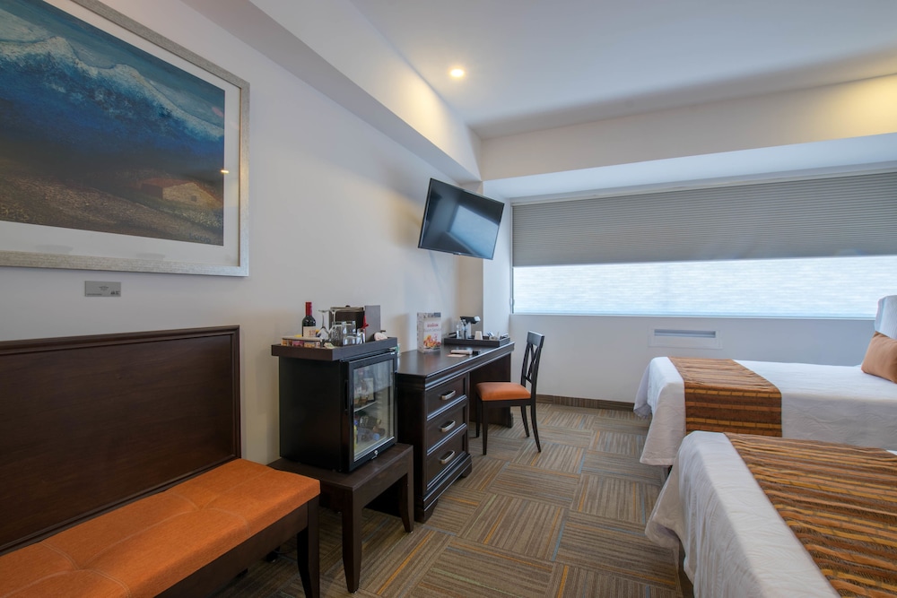 Executive Room, 2 Double Beds - Photo 2