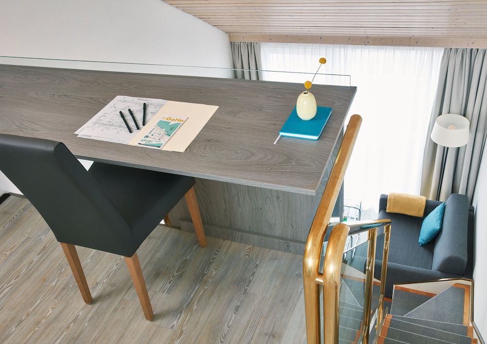 Business Duplex - Photo 4