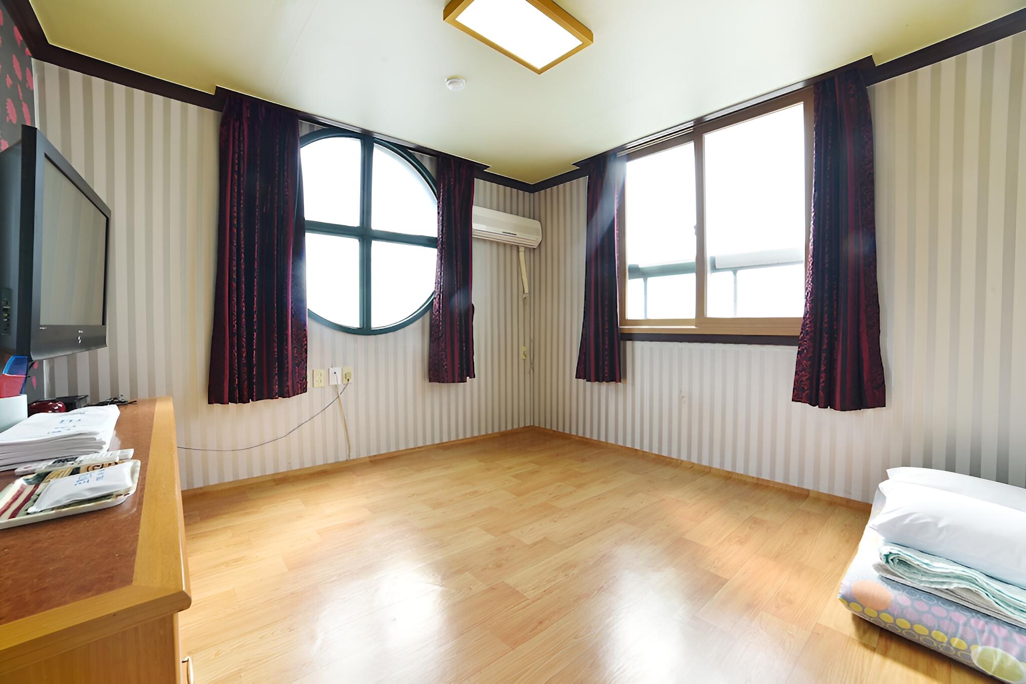 Room (On-dol)