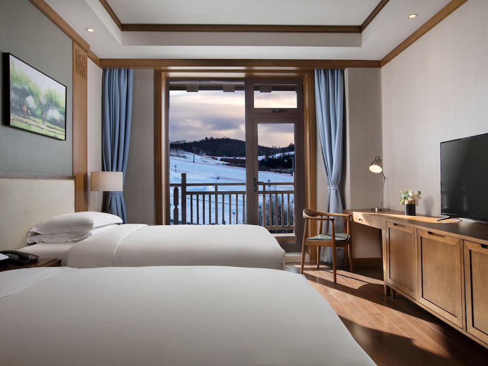 Swiss, Suite, Multiple Beds