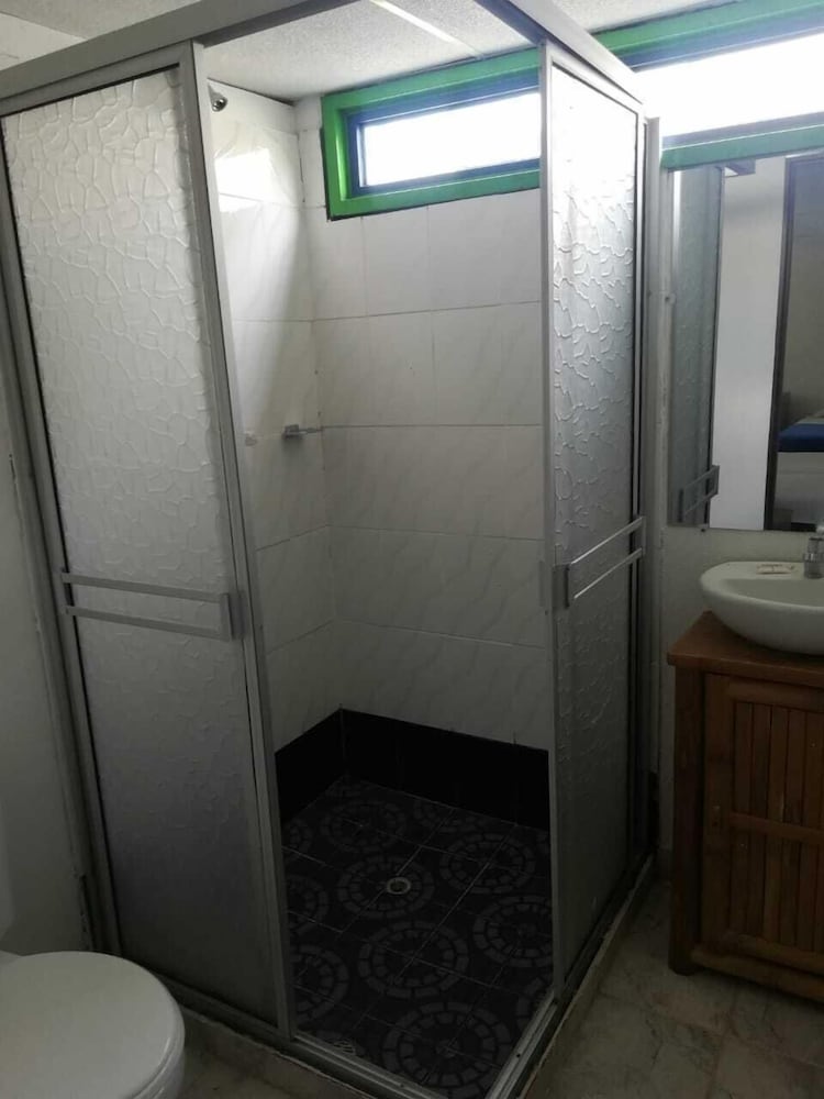 Standard Room, Quintuple, Non Smoking photo 2