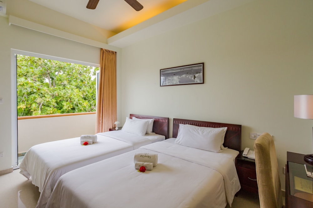 Deluxe Twin Room photo 2