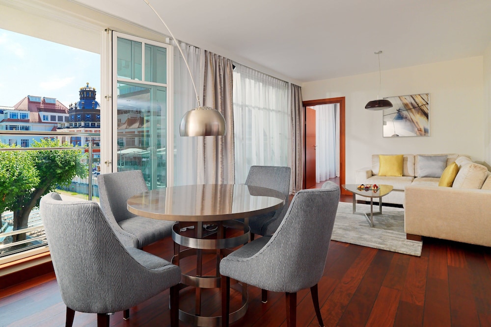 Club Suite, 1 Double Bed thumbnail 6