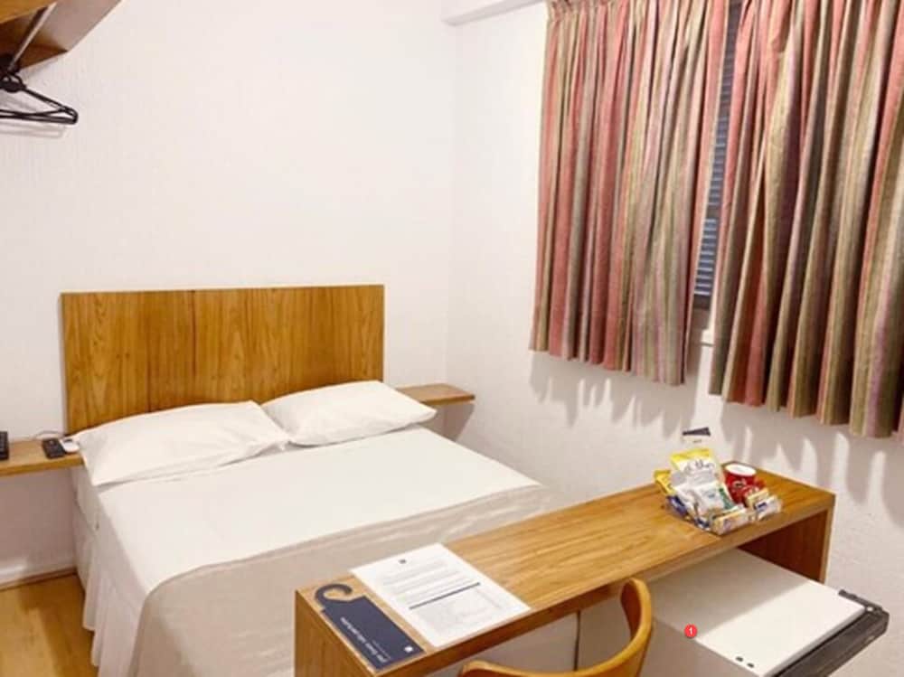 Standard Double Room - Photo 4