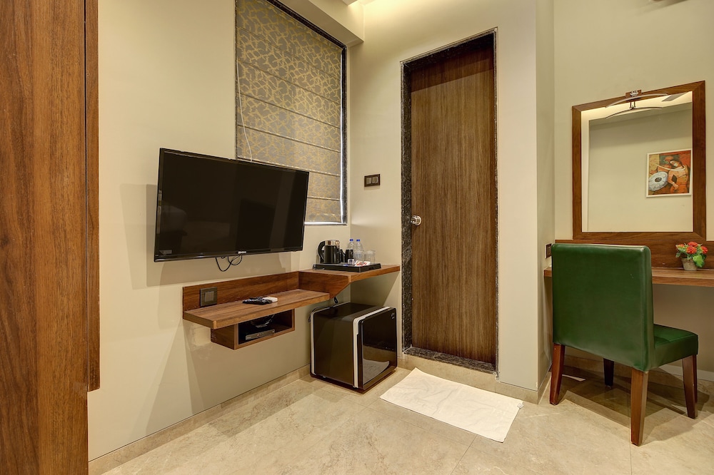 Business Room - Photo 14