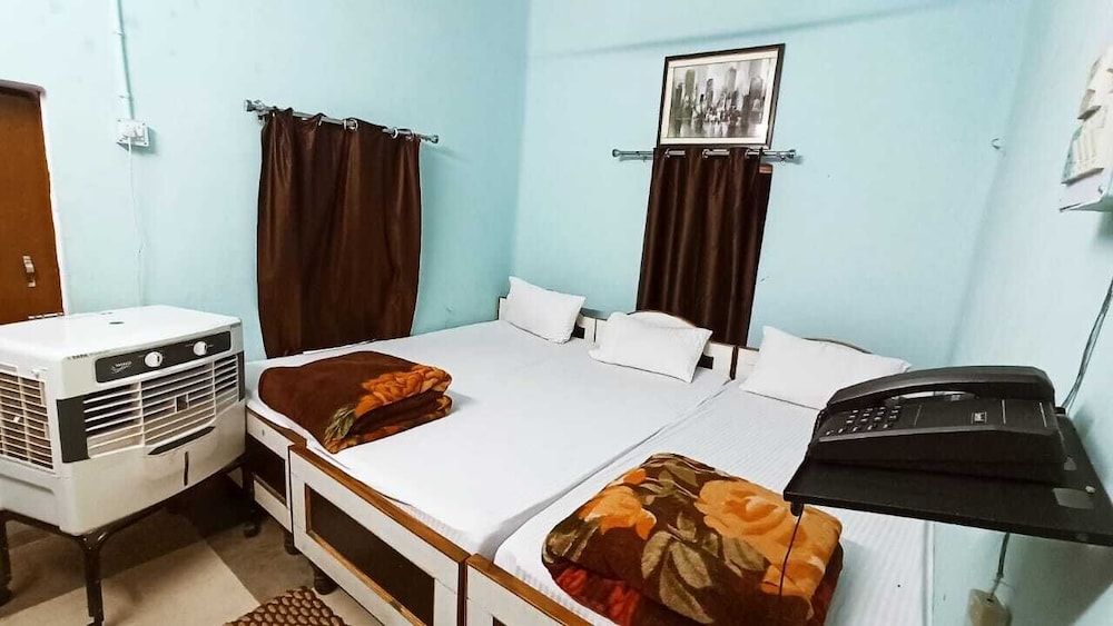 Basic Double or Twin Room photo 1