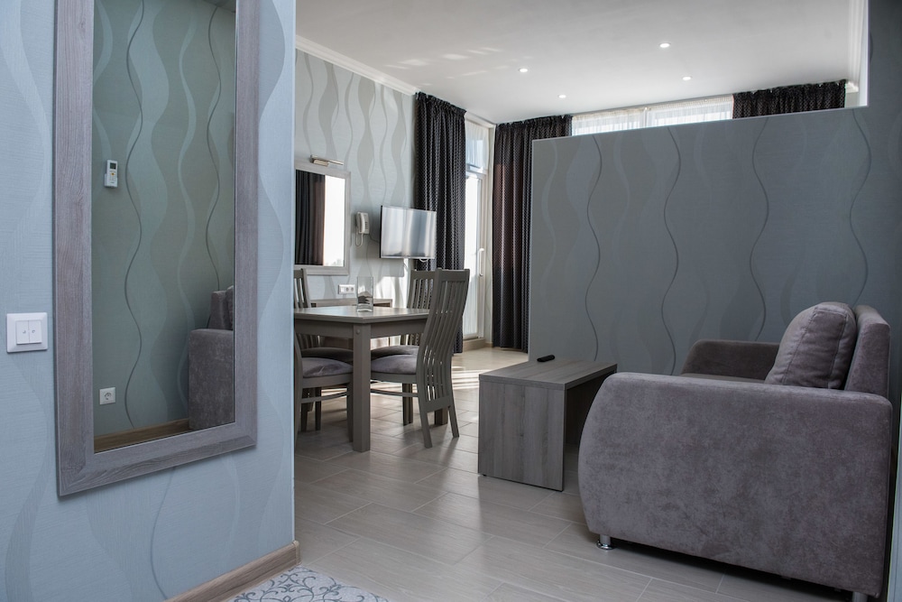 Standard Suite photo 2