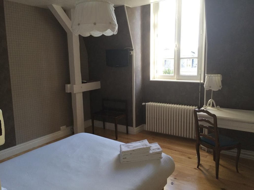 Superior Triple Room (4)