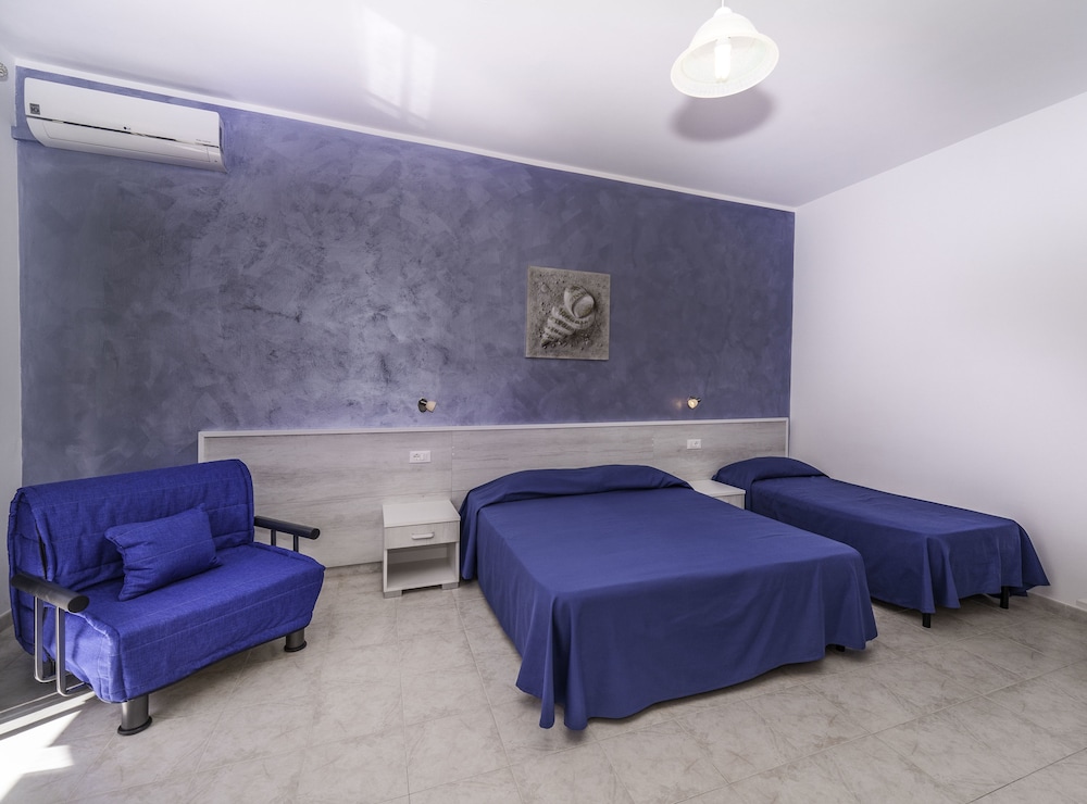 Triple Room photo 2