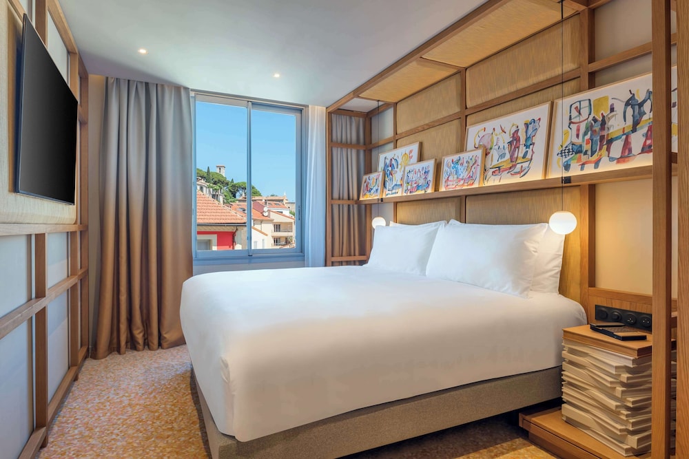 Family Room, 1 King Bed, Connecting Rooms