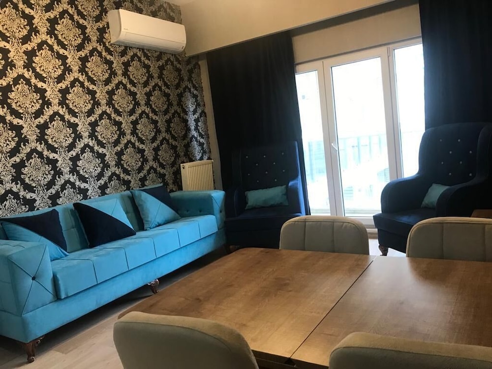 Design Apartment (Two-Bedroom Suite Apartment) photo 1