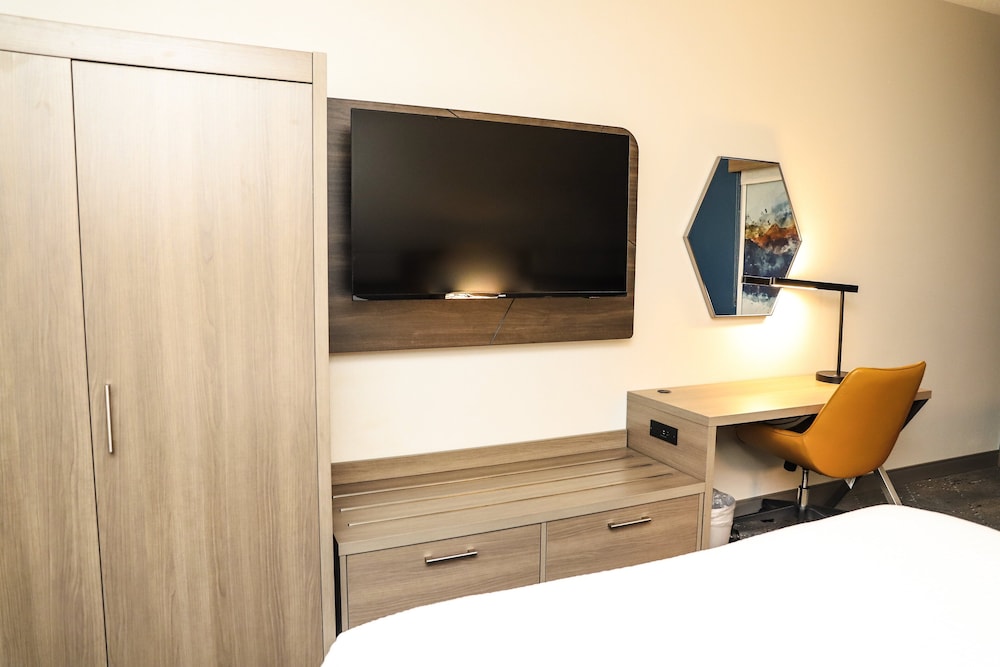 Suite, 2 Queen Beds (Extra Floor Space) - Photo 3