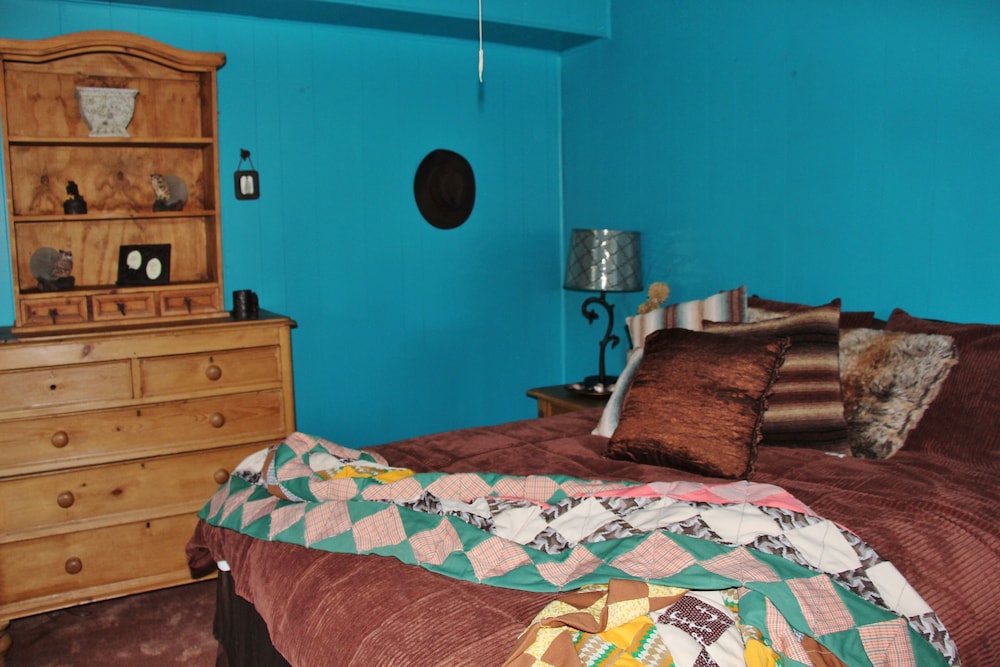 House (6 Bedrooms) photo 2