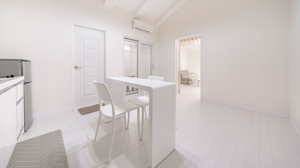 Basic Room, 1 Bedroom (A103) - Photo 2