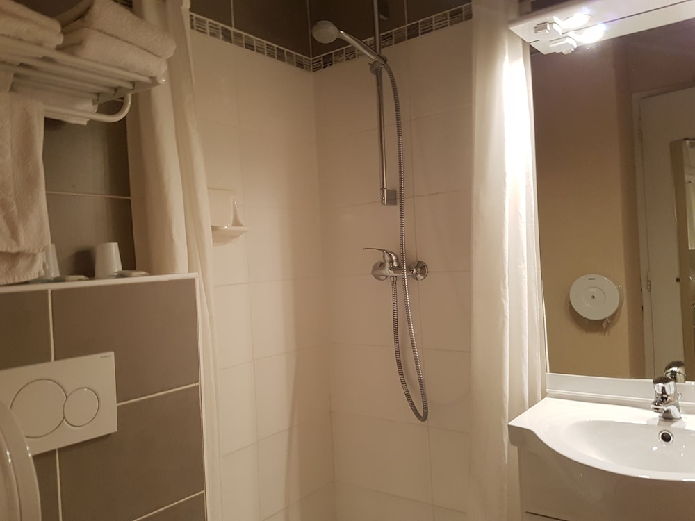 Triple Room (3 beds) photo 3